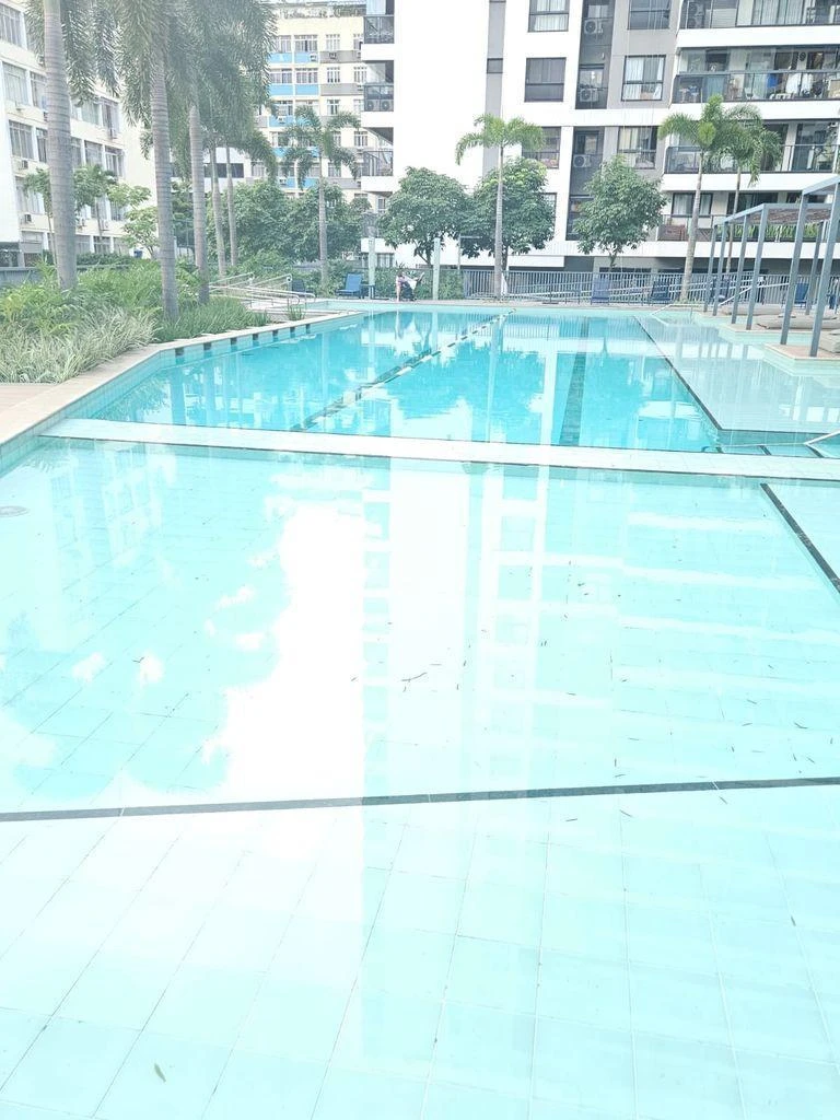 Furnished apartment, 87 m², with a glass-enclosed balcony — photo 16