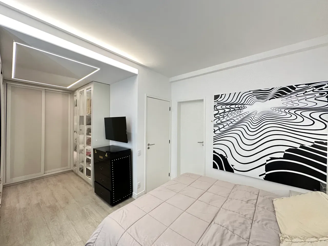3-bedroom apartment with a fireplace in Florianópolis — photo 19