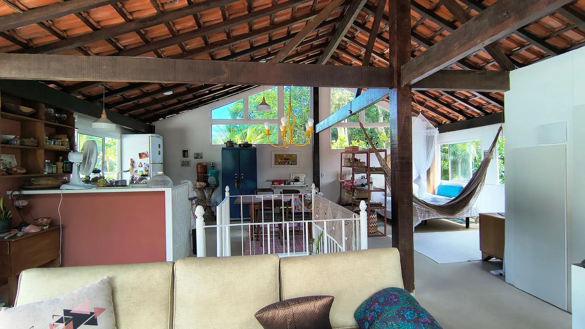 5-bedroom house with a bathtub — photo 19
