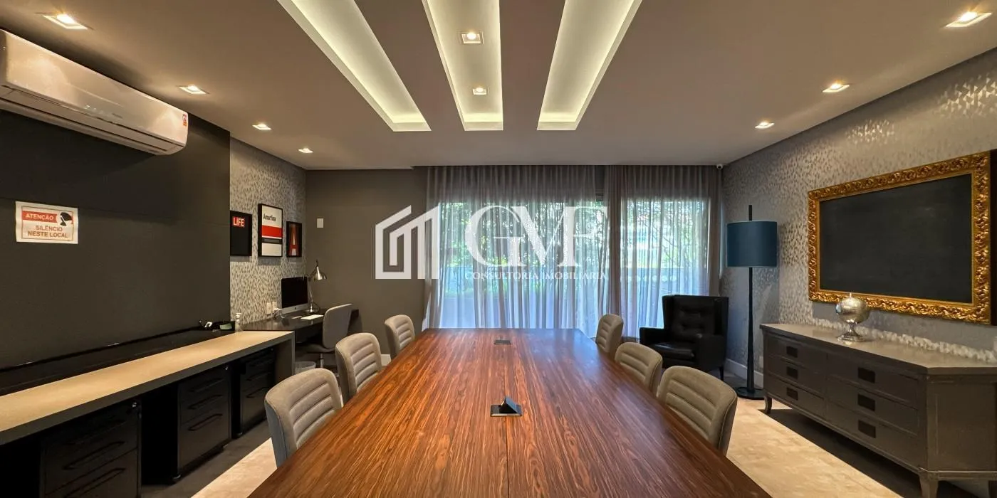 Furnished apartment, 57 m², with a glass-enclosed balcony — photo 20