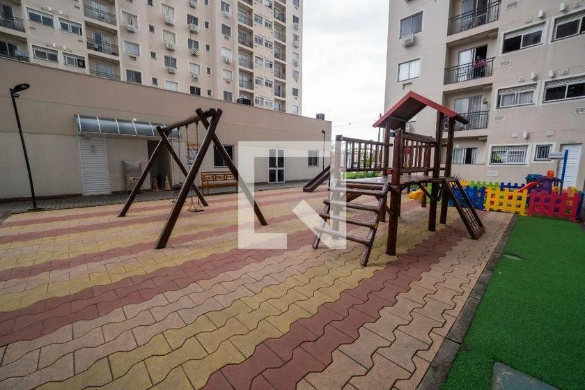 2-bedroom apartment in a building with a gym — photo 13
