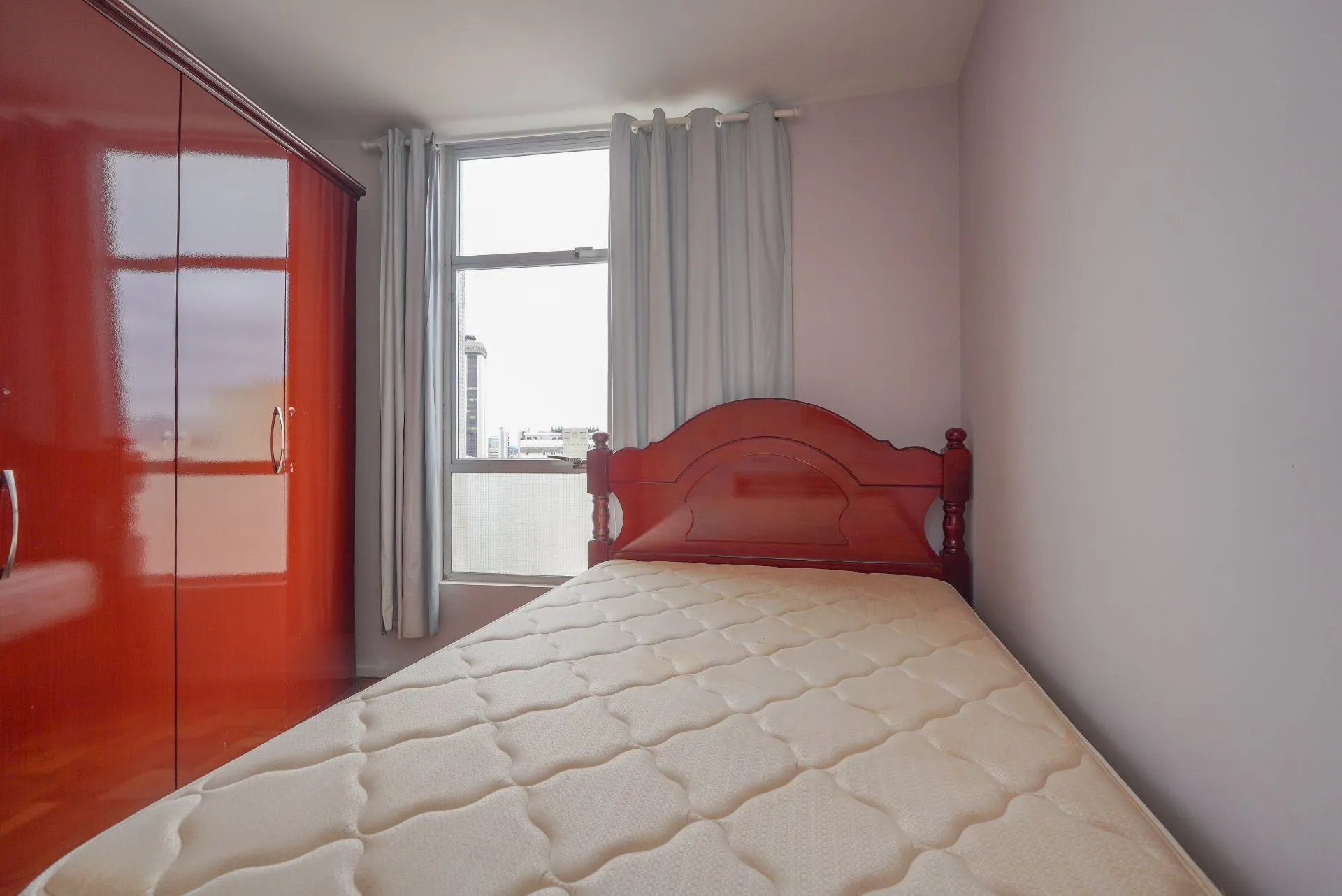 Home office in a 3-bedroom apartment, 140 m² — photo 10