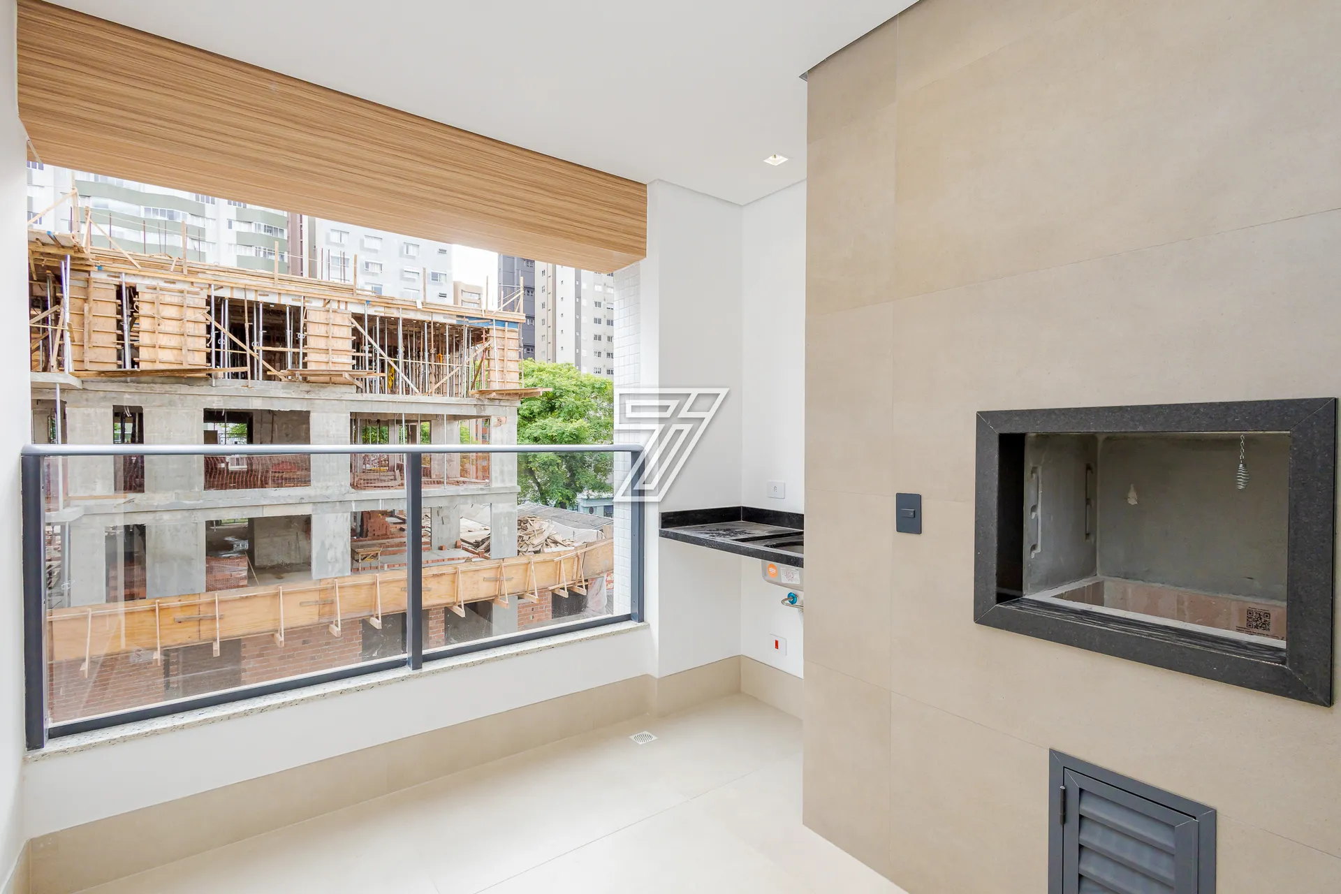 2-bedroom apartment with suite, open kitchen and 2 parking — photo 21