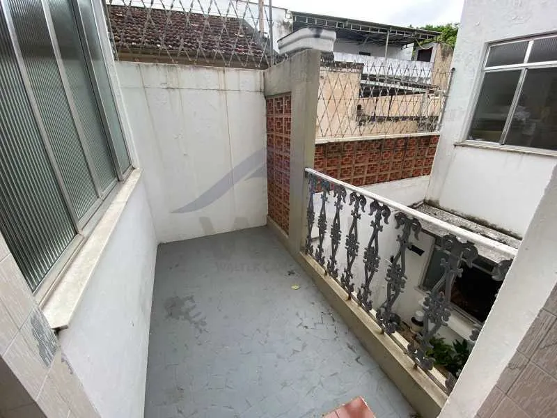Triplex street house with 3 bedrooms and 5 bathrooms — photo 26