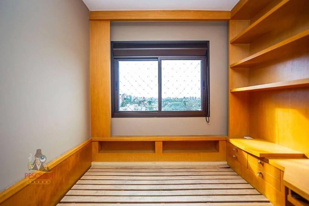 Apartment with 4 bedrooms and 190 m² — photo 38
