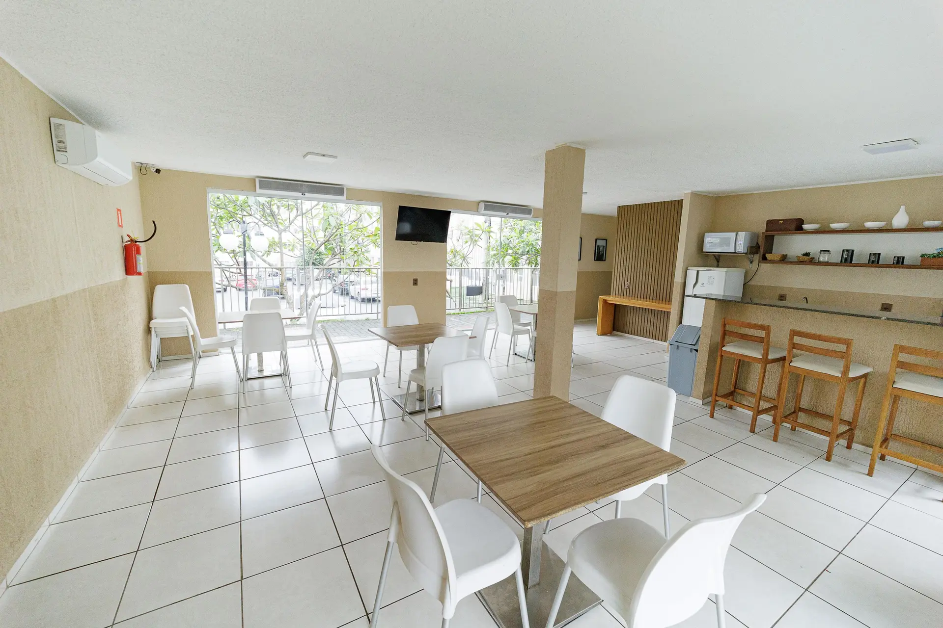 2-bedroom apartment in a building with a pool — photo 22