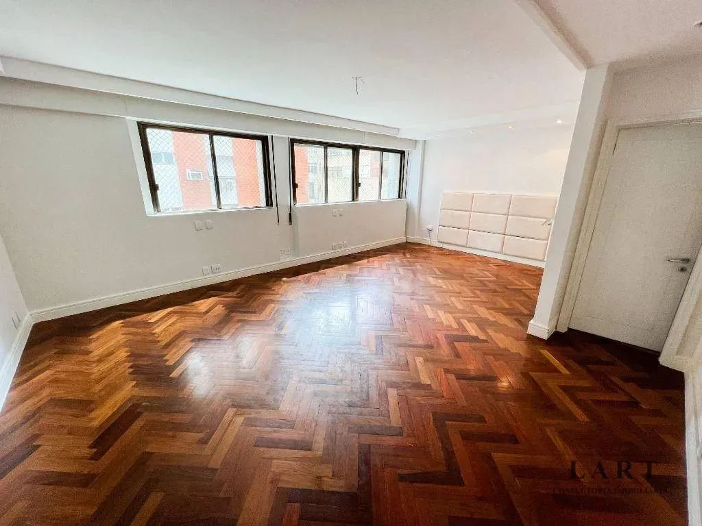 Apartamento com 3 dormitórios e 264 m² com 3 vagas — photo 26