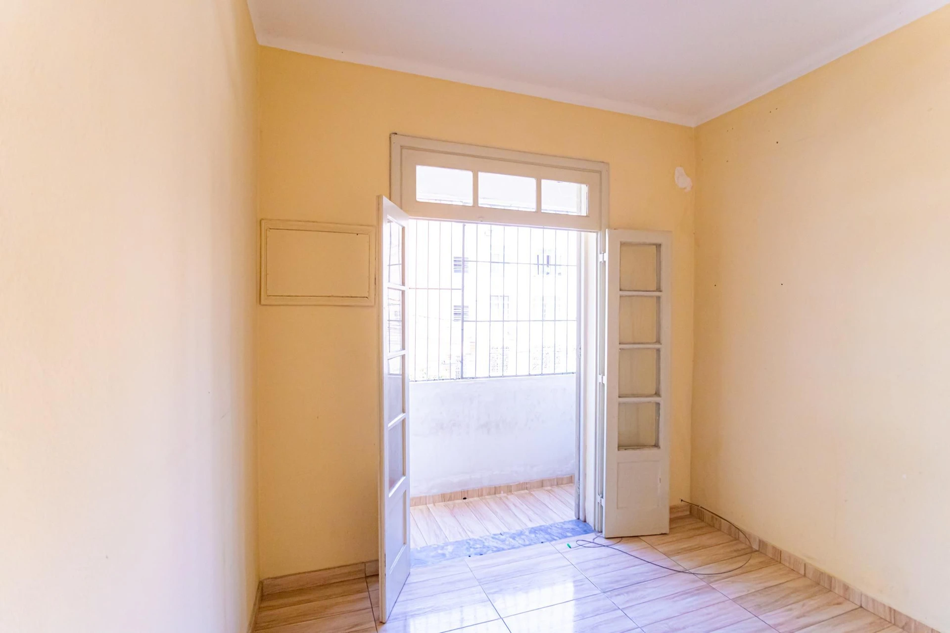 Rental apartment with 2 bedrooms and 1 bathroom — photo 11
