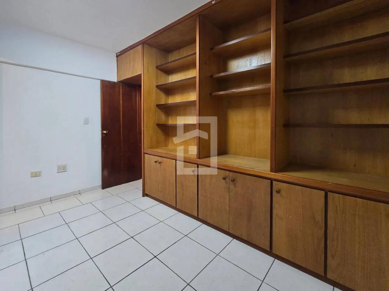 Triplex house with 4 bedrooms and 2 en-suites — photo 38