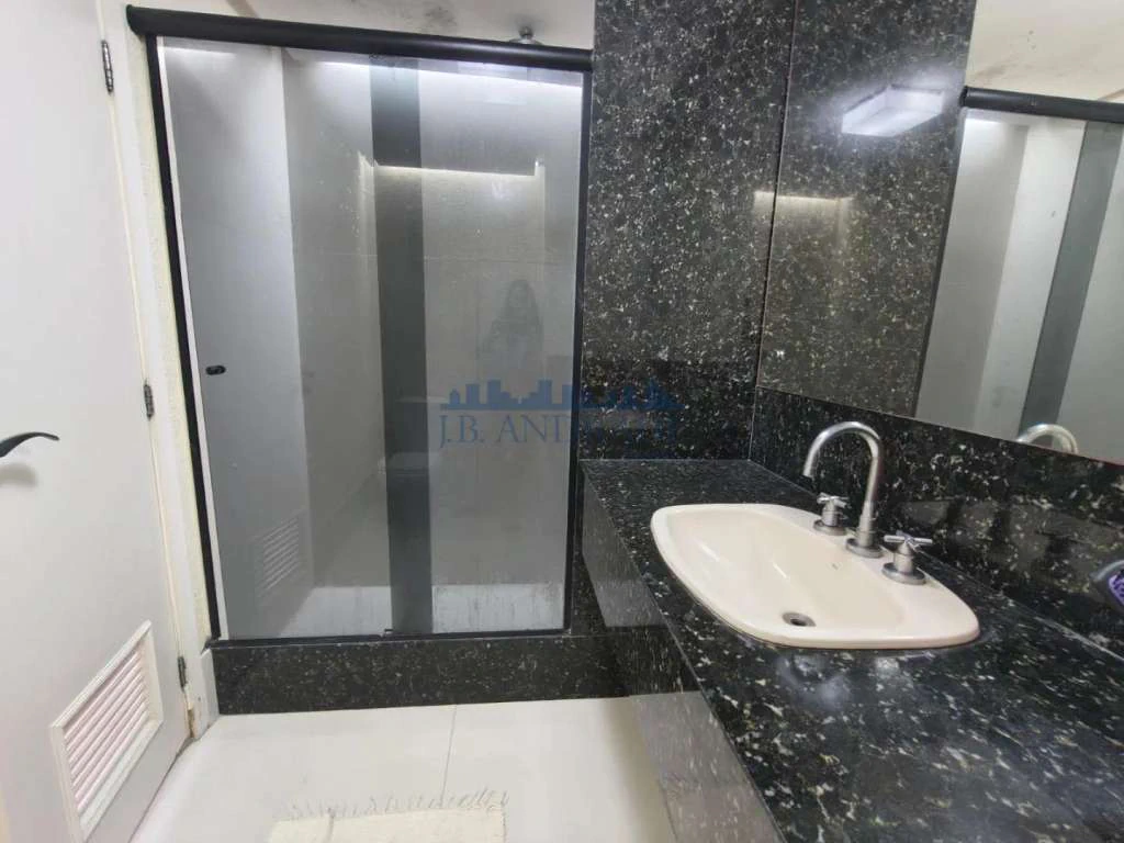 152 m² apartment with 4 bedrooms and enclosed balcony — photo 19