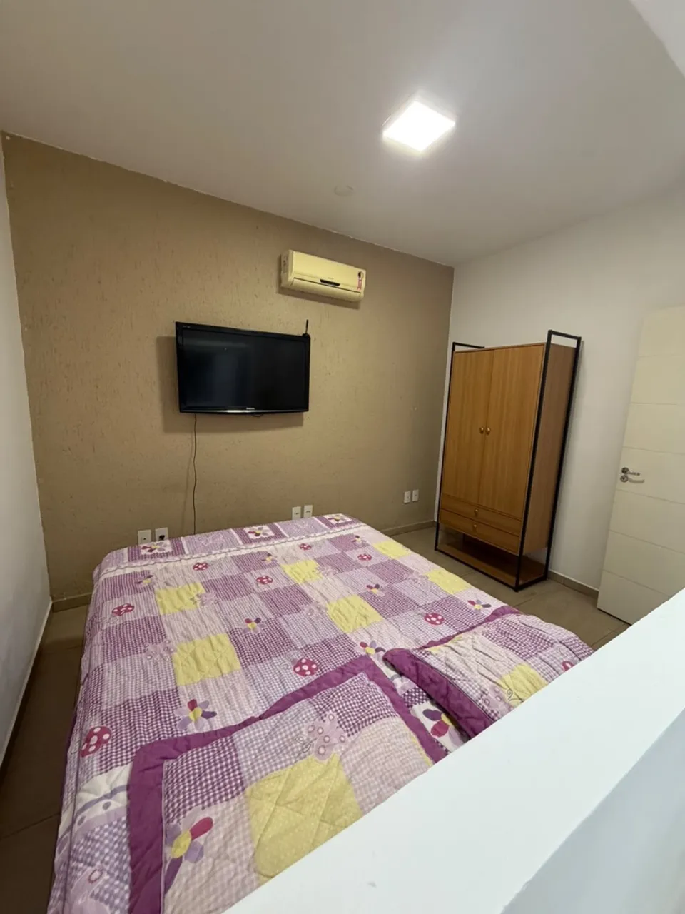 Furnished one-bedroom, 33 m² apartment in Florianópolis