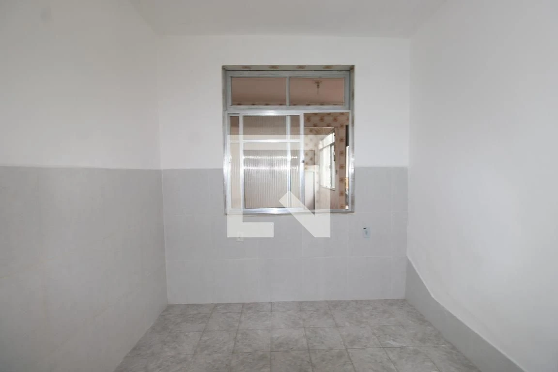 Casa sem mobília com 2 quartos e varanda — photo 18