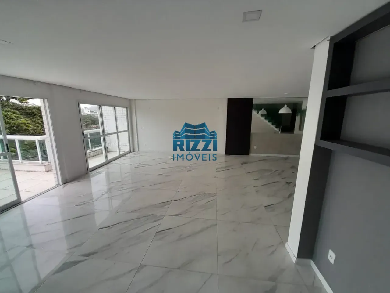 Apartamento com 3 quartos e 5 banheiros com terraço — photo 2