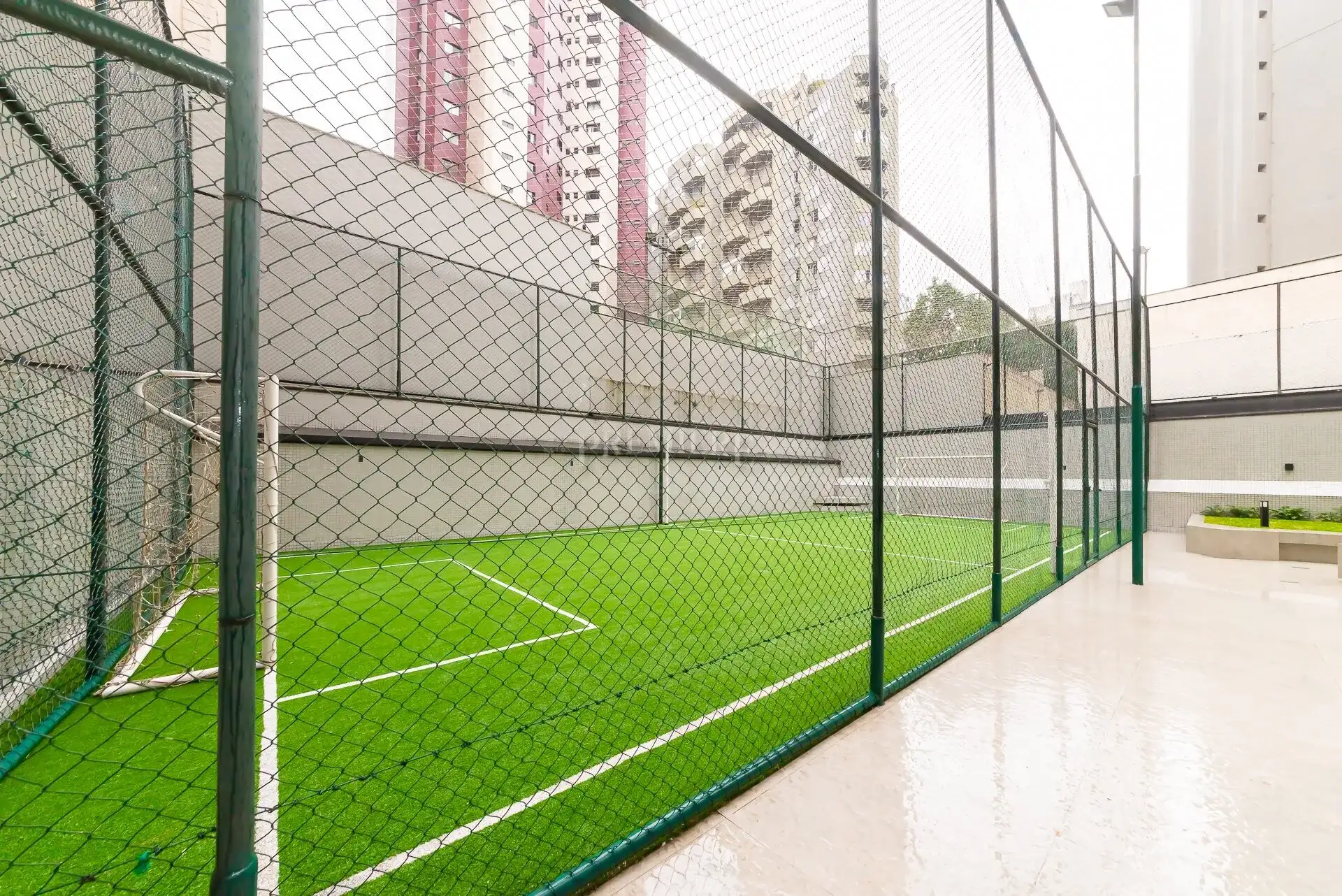 Apartamento de 4 dormitorios con balcón, 265 m² y 2 plazas — photo 33