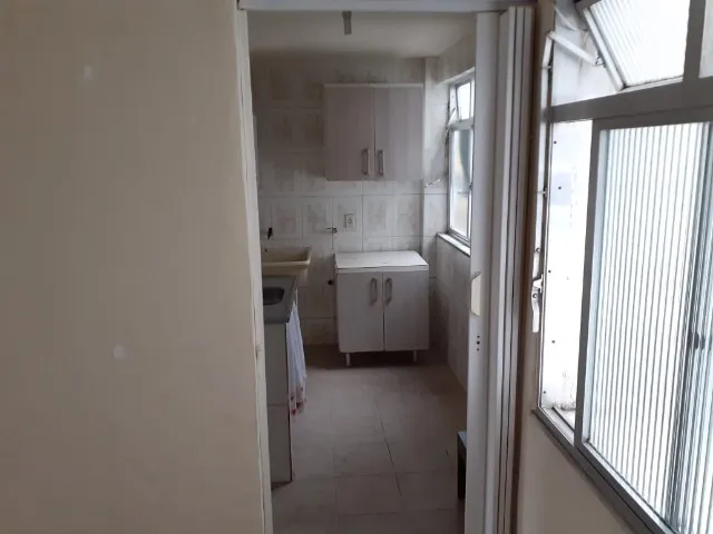 Деревянный пол или ламинат и 1 спальня: квартира 55 м² — photo 2