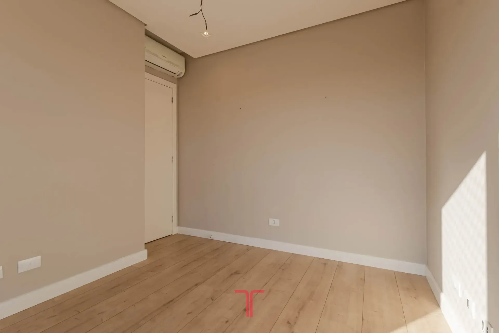 3 quartos e janelas do piso ao teto: apartamento de 141 m² — photo 36