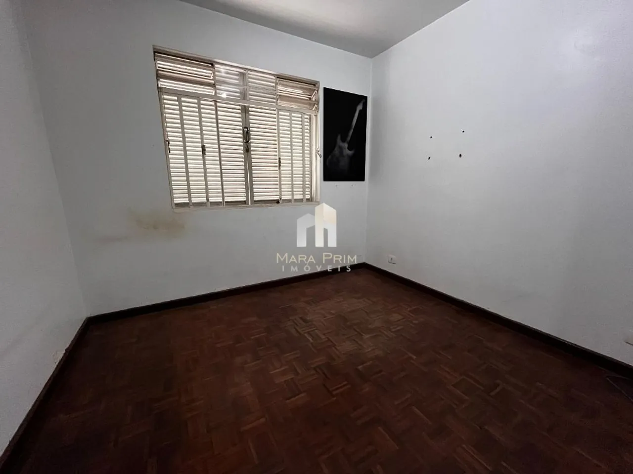 House with 3 bedrooms and fitted kitchen — photo 11