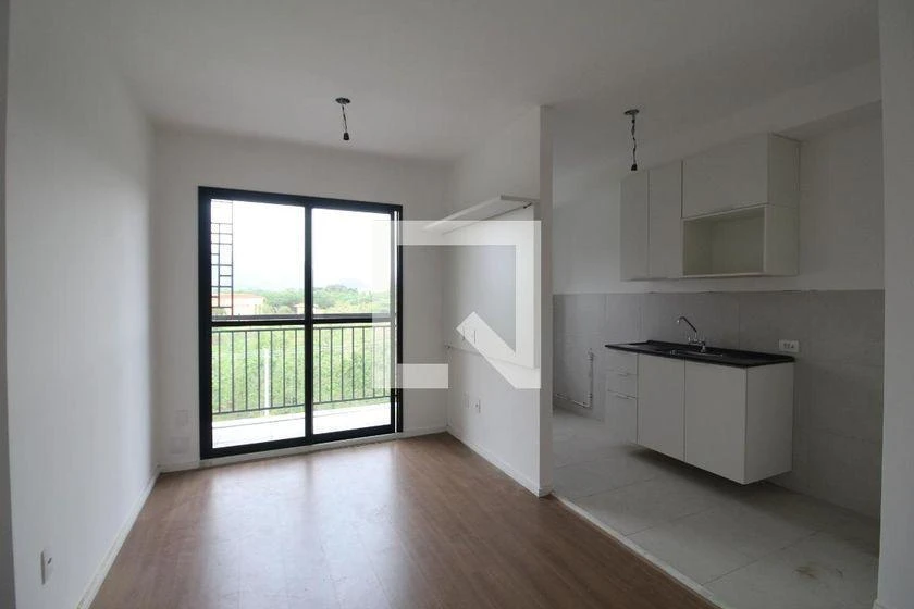Apartamento de 2 quartos com 1 banheiro e 43 m²