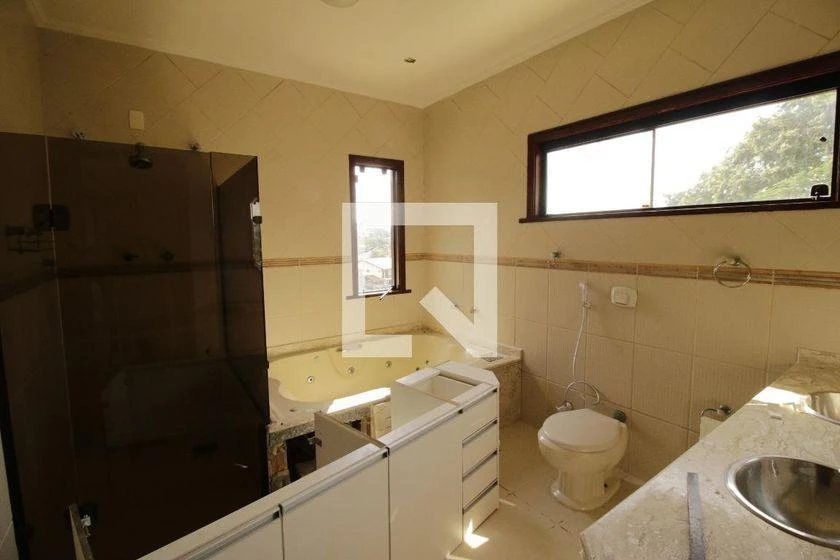 Casa de 700 m² com 3 quartos e 4 banheiros — photo 41