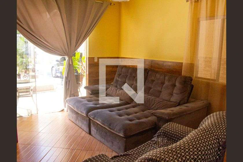 180 m² house with 3 bedrooms, 5 bathrooms, and parking — photo 13