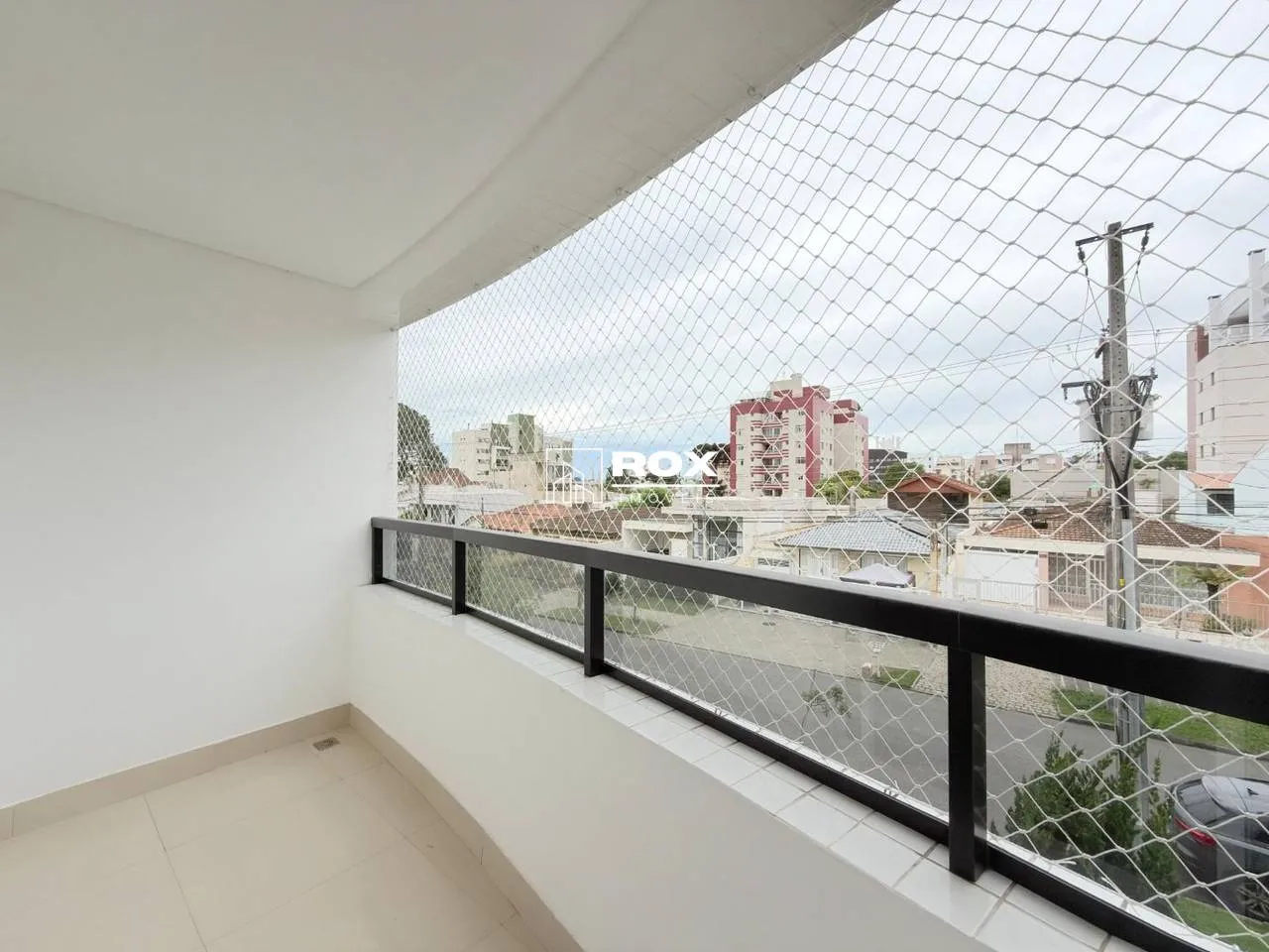 3-bedroom apartment with a jacuzzi in Curitiba — photo 31