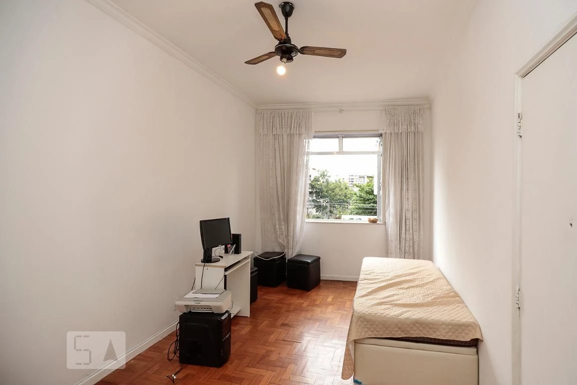 Home office in a 2-bedroom apartment, 79 m² — photo 8
