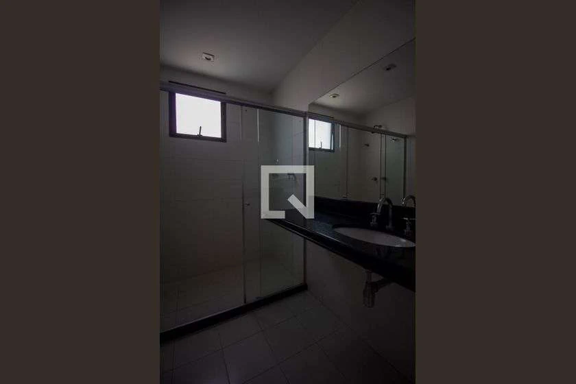 3-bedroom apartment with enclosed kitchen and private garden — photo 45