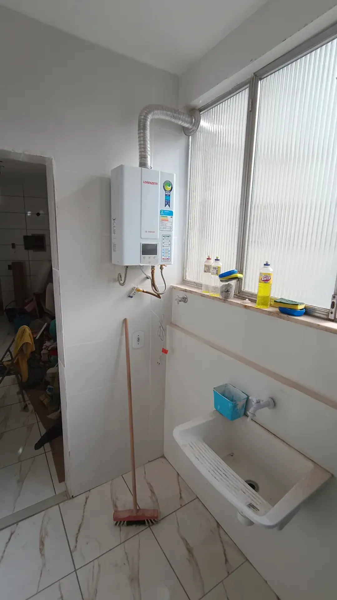 Apartment on the 6th floor with a glass-enclosed balcony — photo 26