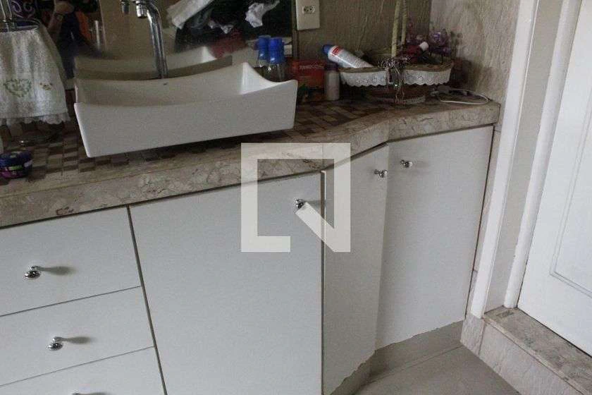Condominium house with 4 bedrooms and 200 m² — photo 5