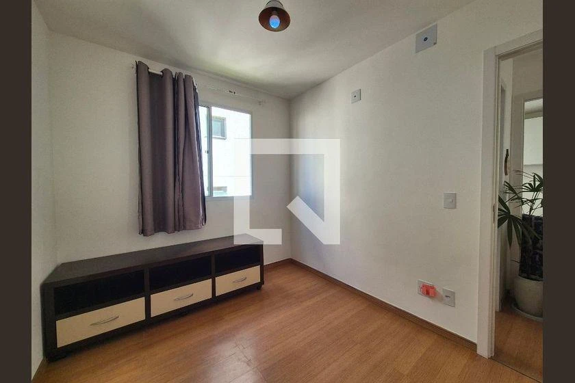 Furnished 2-bedroom apartment with an open-plan kitchen — photo 22