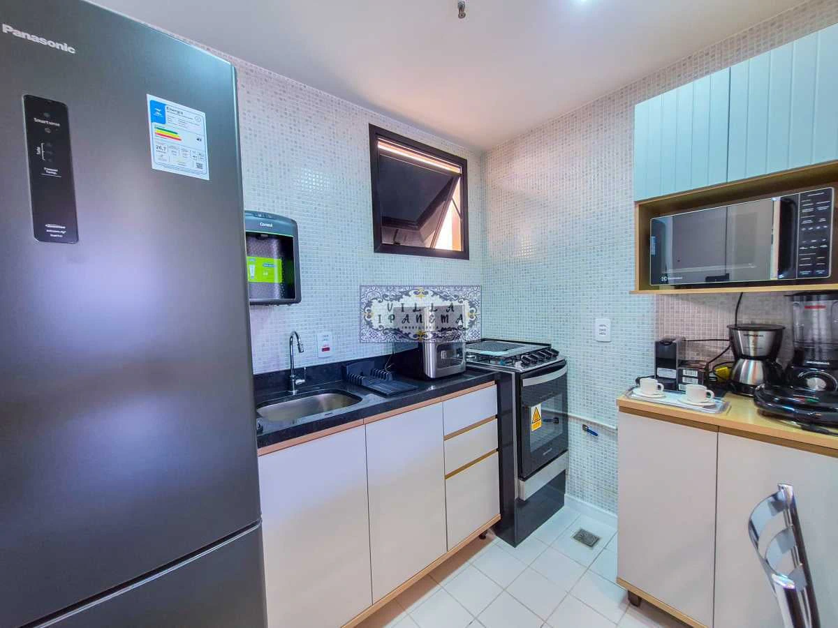 45 m² apartment with 1 en-suite bedroom and balcony — photo 17