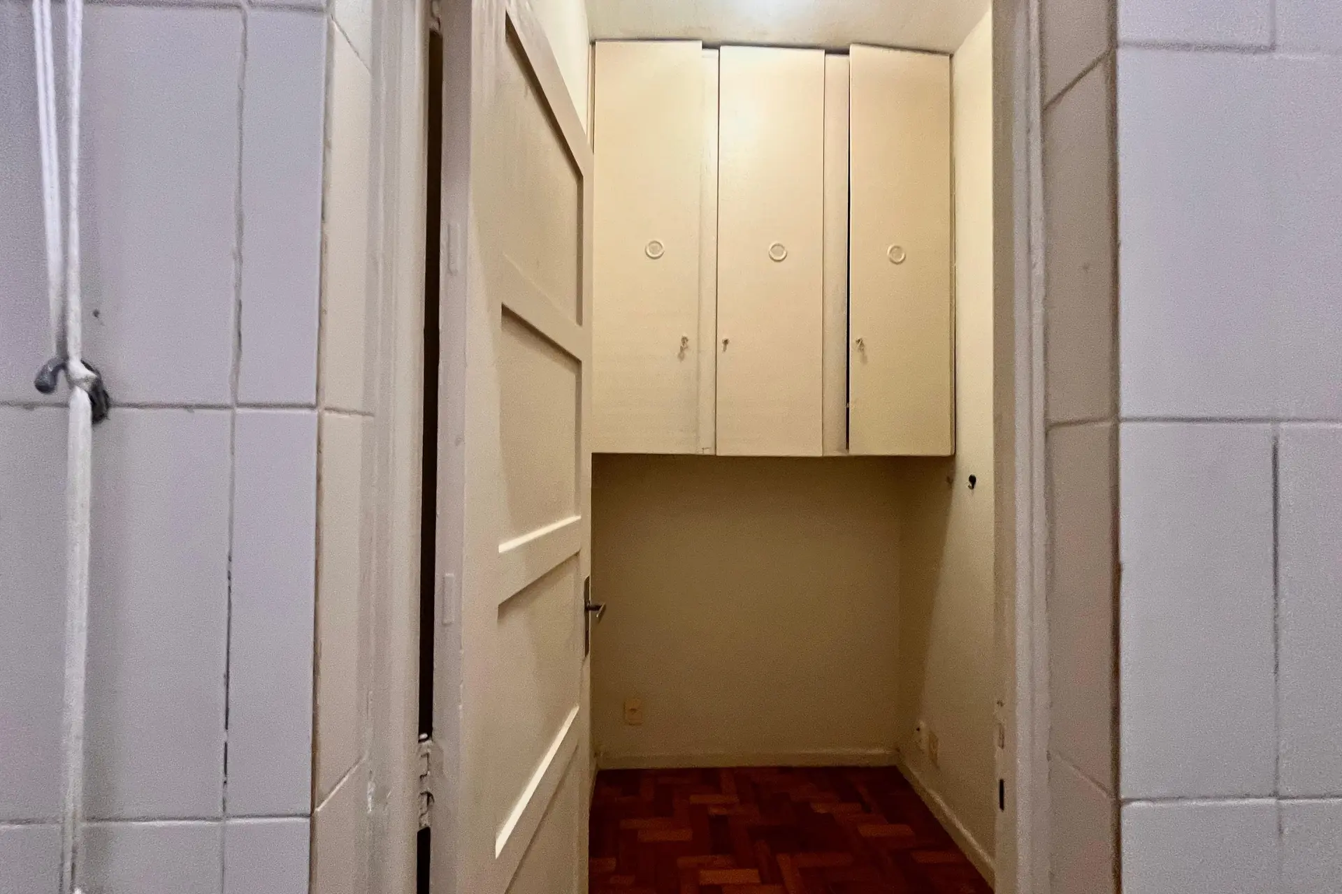 Apartamento sem mobília com 2 quartos e cozinha americana — photo 35