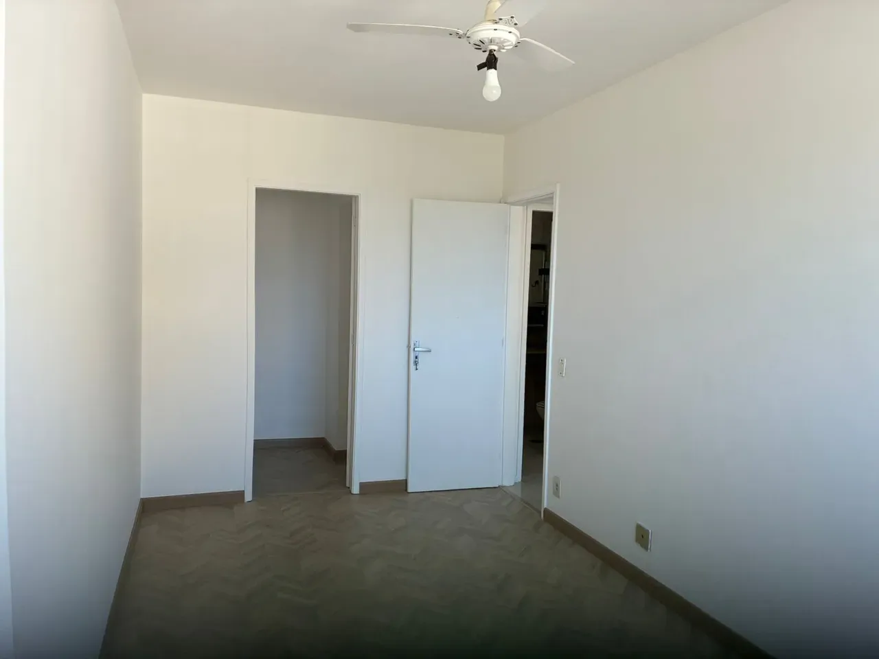 2-bedroom apartment with a water view — photo 10