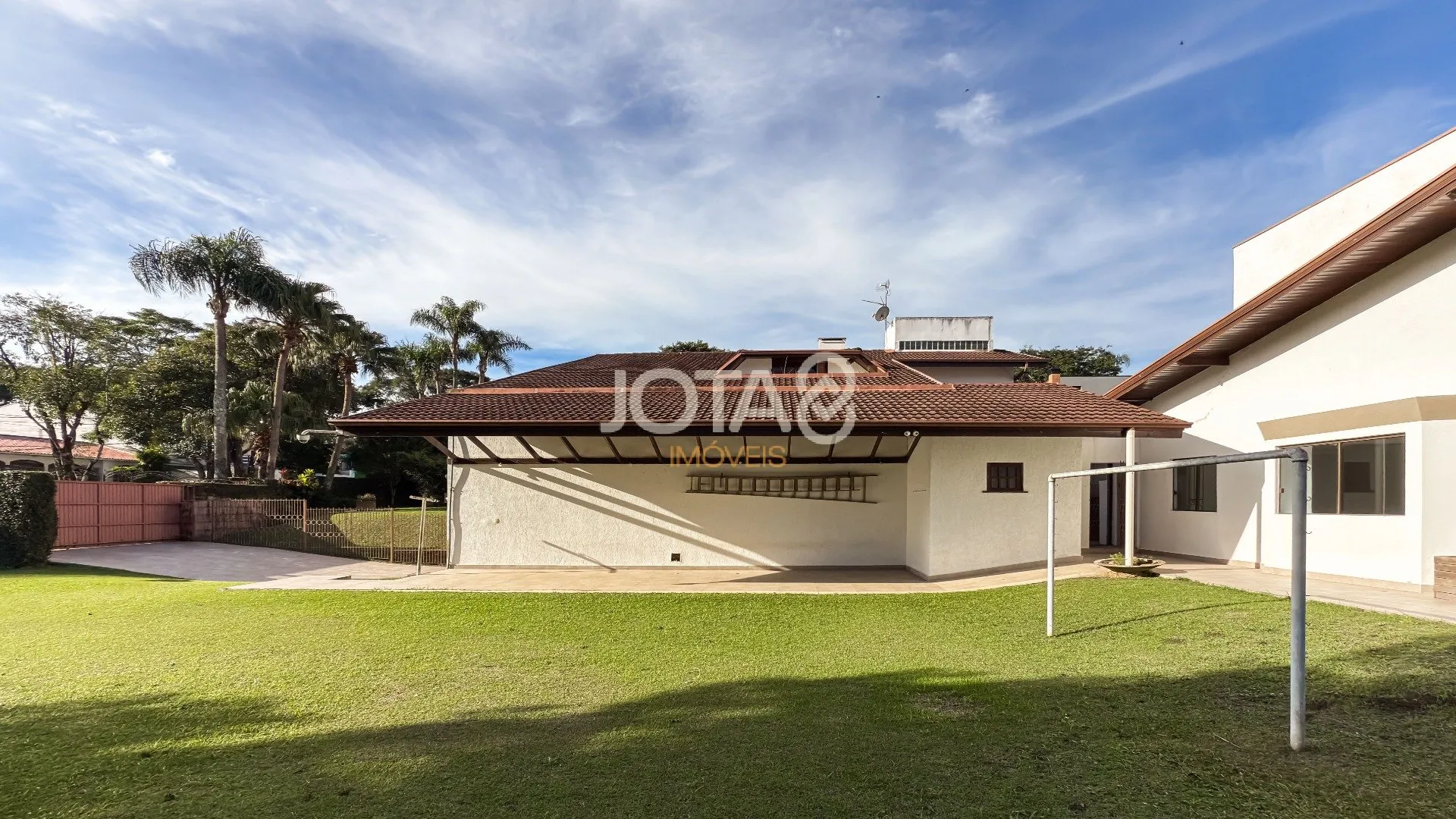 Casa com piscina de uso exclusivo e 4 suítes — photo 28