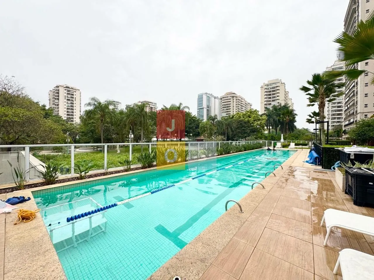 Apartamento mobiliado, 193 m², com janelas do piso ao teto — photo 66