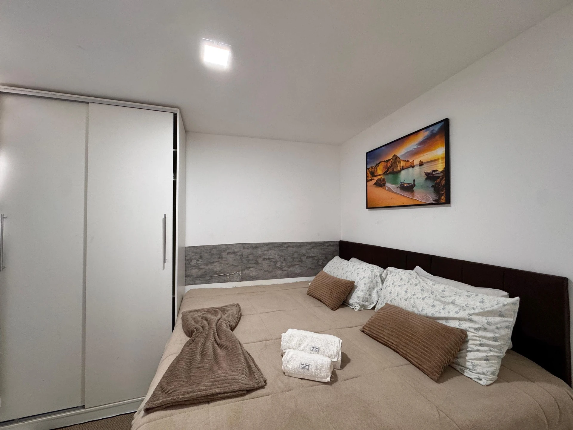 2-bedroom apartment in a building with a sauna — photo 15