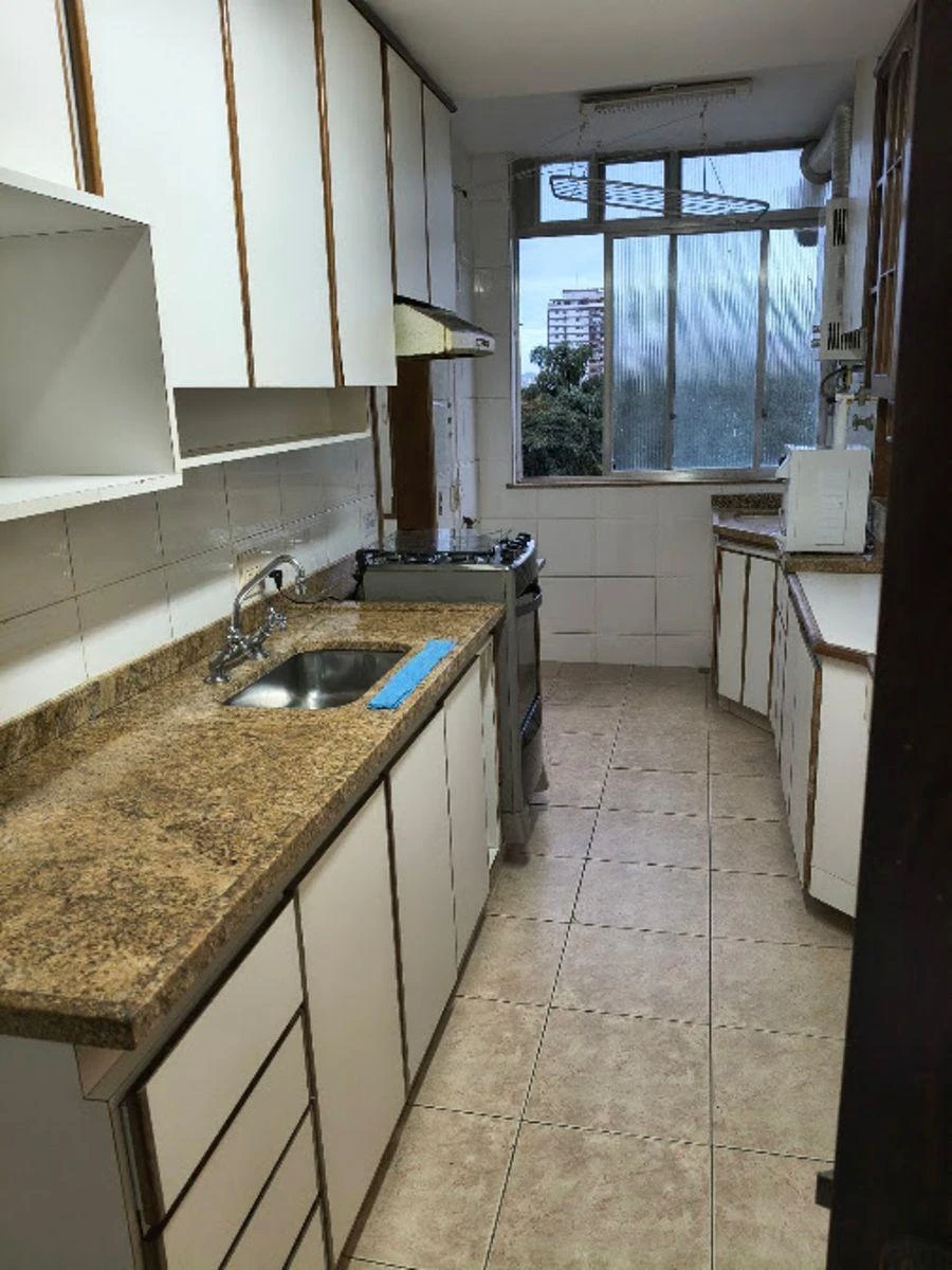 Квартира з 3 спальнями та видом на гори — photo 22