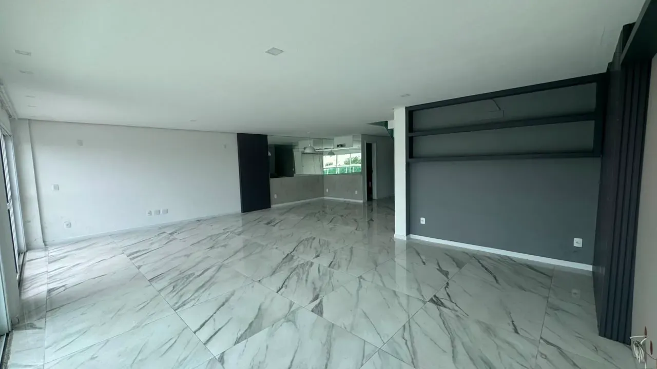 Apartment with 4 bedrooms and 4 bathrooms — photo 10