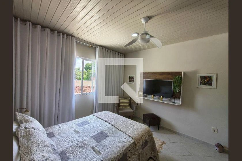 358 m² rental house with 2 bedrooms, suite and balcony — photo 25