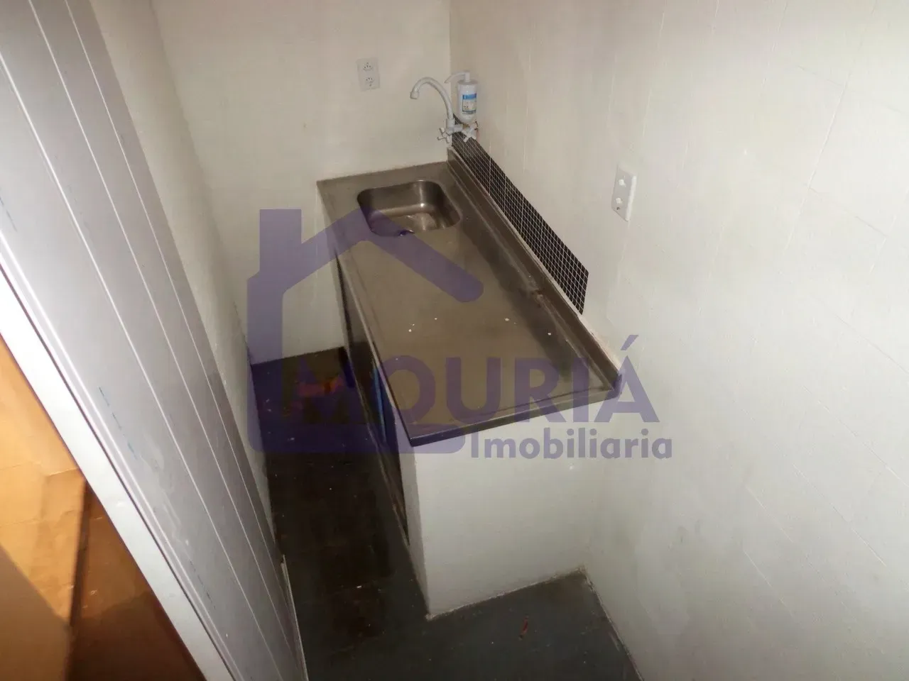 Unfurnished house with 3 bedrooms and a stove nook — photo 6