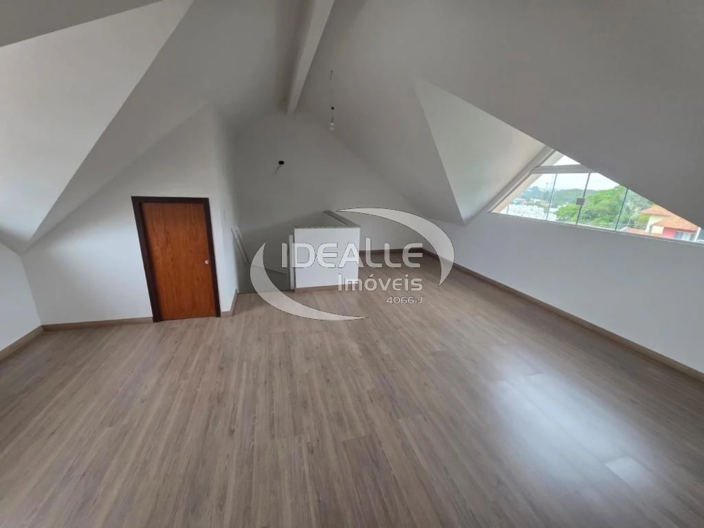 Будинок: 2 спальні, 1 з власною ванною кімнатою, 131 м² — photo 12