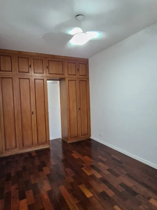 90 m² apartment with 2 bedrooms and a balcony — photo 4