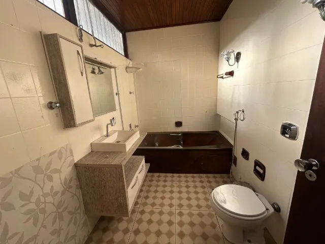 Furnished house with 4 bedrooms and 4 bathrooms
