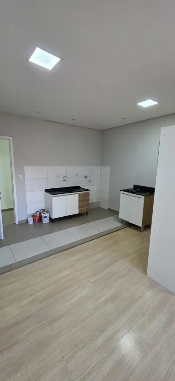 Studio with 1 bedroom and 1 bathroom, no parking