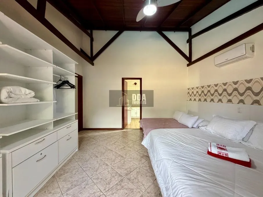 Casa para alquilar de 450 m² con 4 dormitorios — photo 26