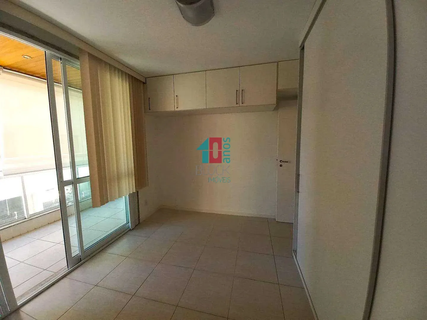 Home office in a 2-bedroom apartment, 84 m² — photo 2