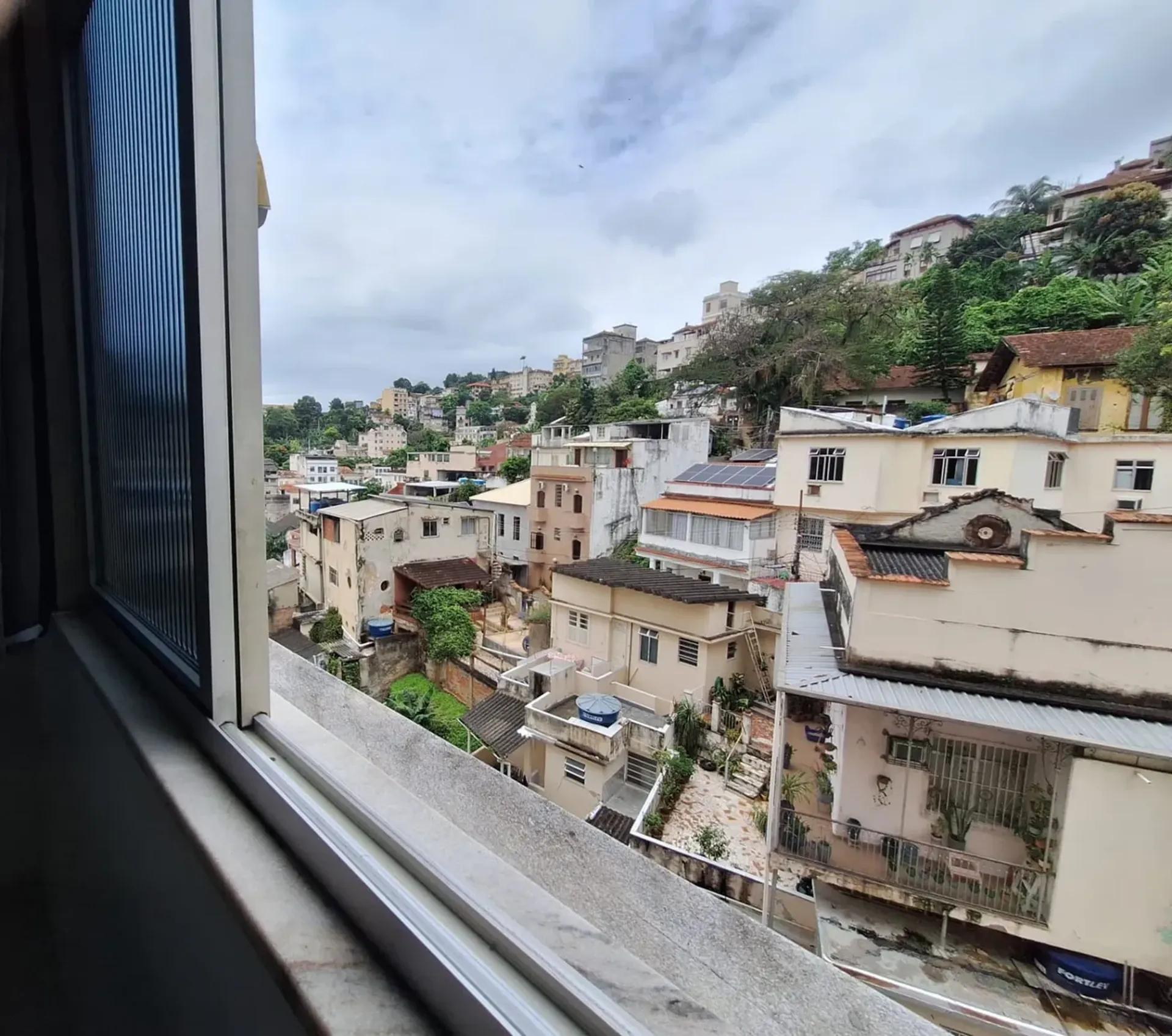 Mountain view in a one-bedroom apartment, 39 m² — photo 29