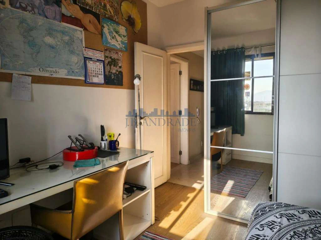 152 m² apartment with 4 bedrooms and enclosed balcony — photo 18