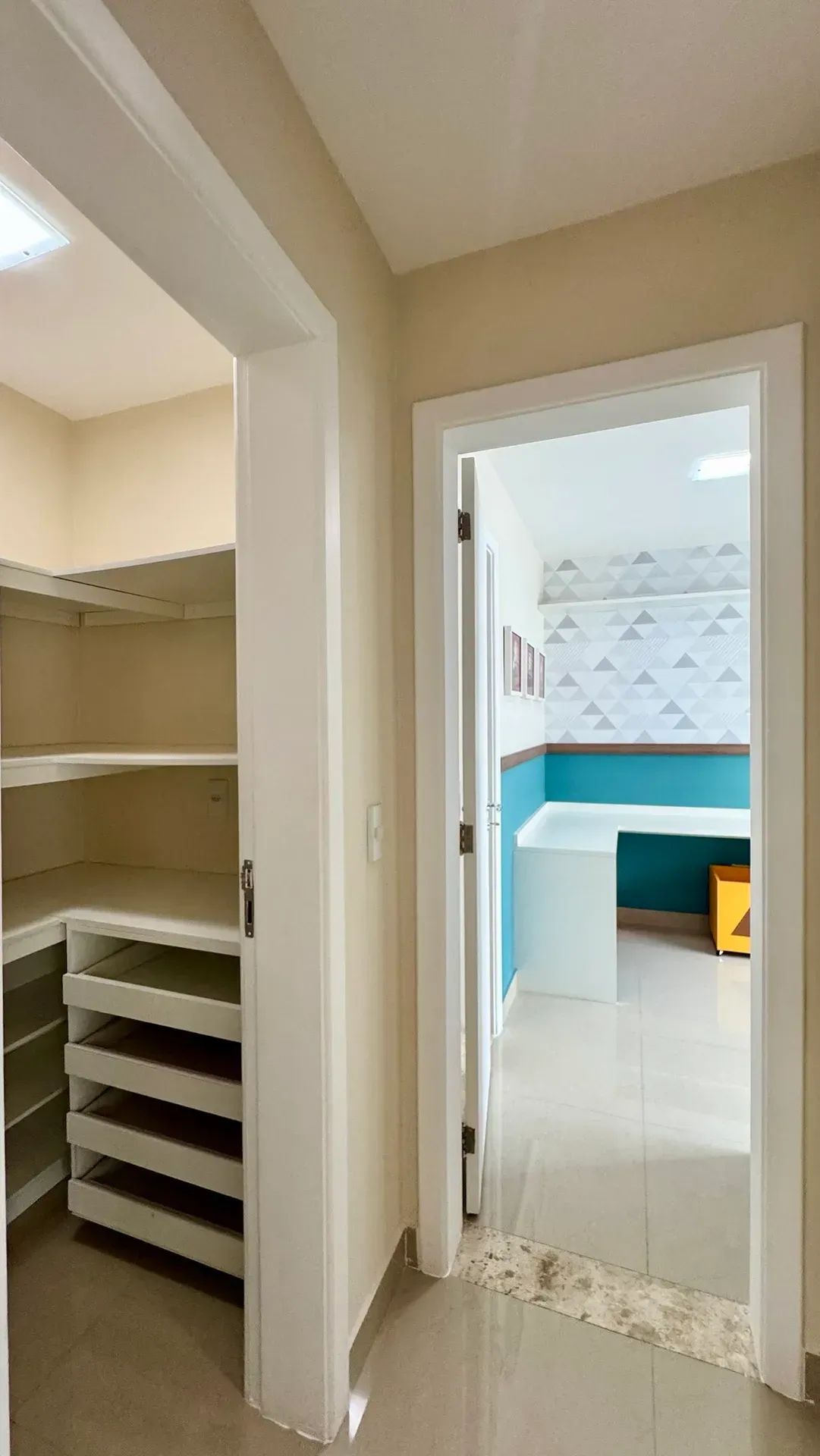 House with 5 bedrooms and a built-in balcony grill — photo 46