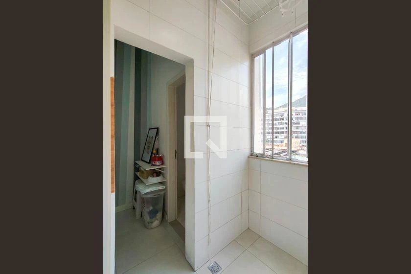 Квартира 69 м² із заскленим балконом та видом на гори — photo 24